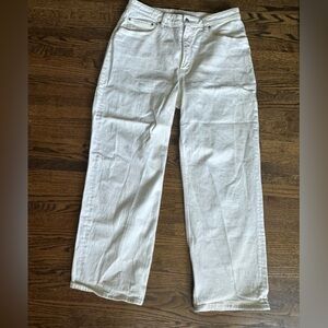 White Abercrombie Jeans Size 32